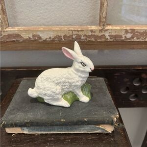 Vintage Ceramic White Rabbit Figurine